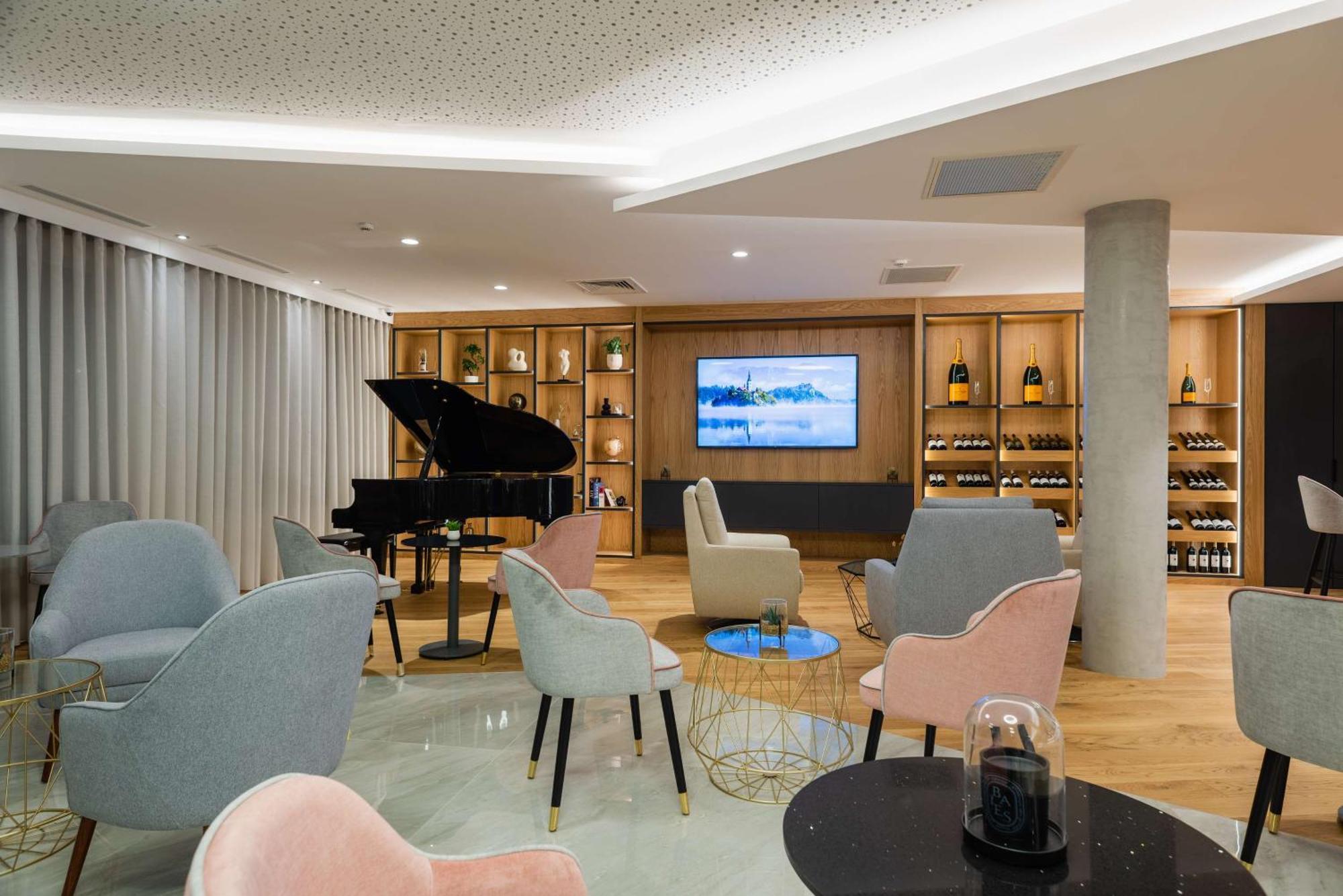 Brit Paris Orly Rungis Thiais